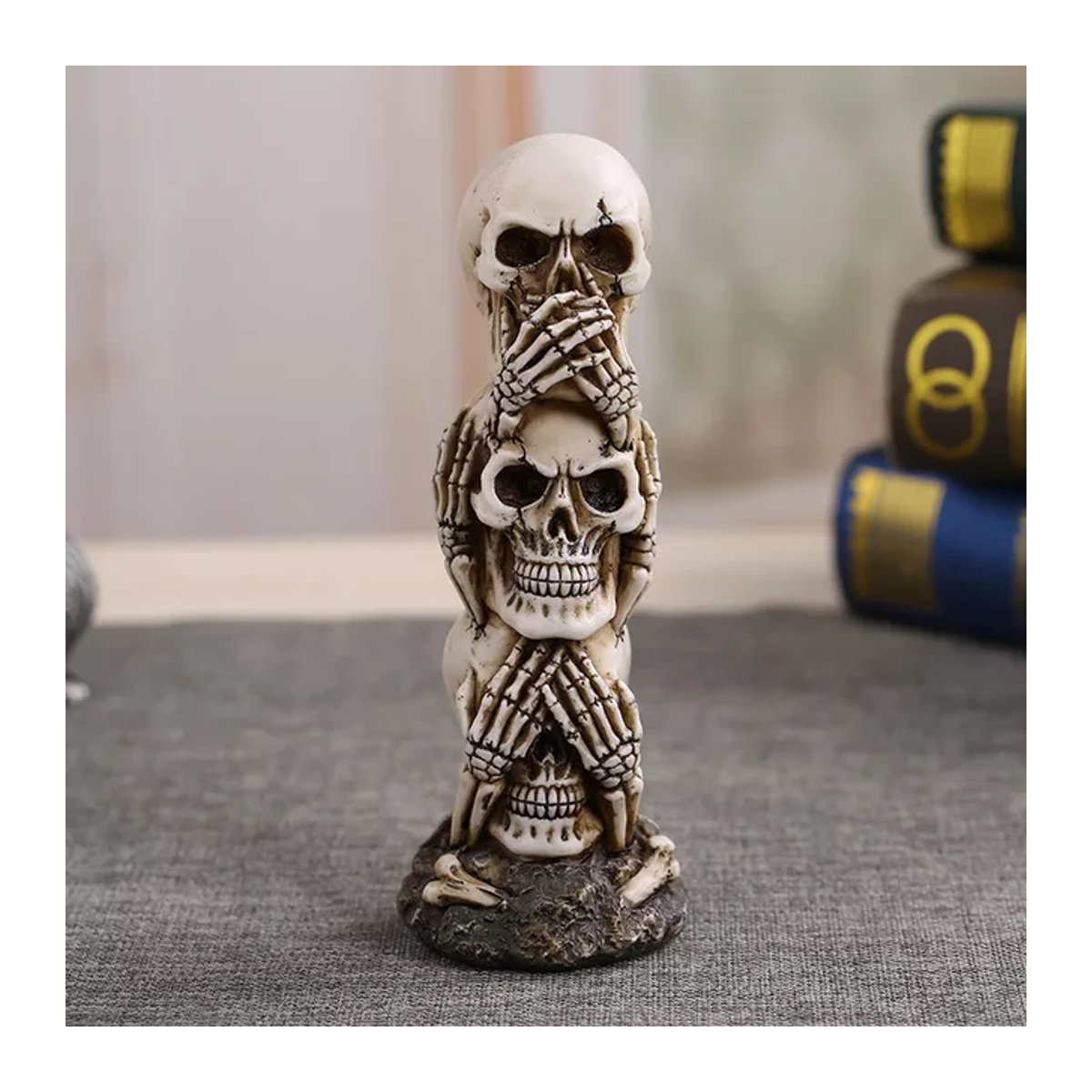 MINIDEAL Punk Schädel Ornament aus Kunstharz in Weiß als kreative Halloween Desktop Dekoration - Bild 1