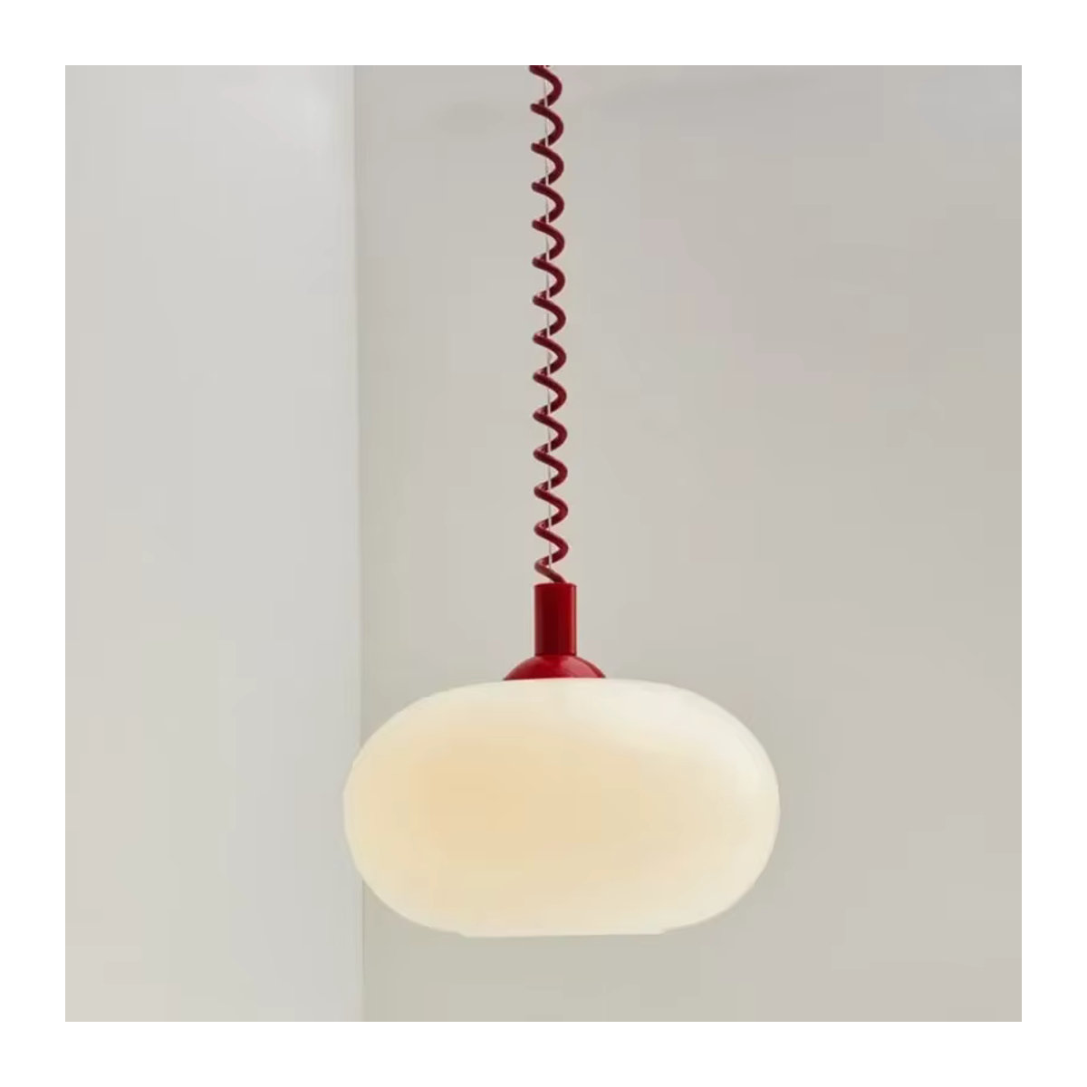 Minimalistische Bauhaus Pendelleuchte aus Glas in Weiß - Bild 1