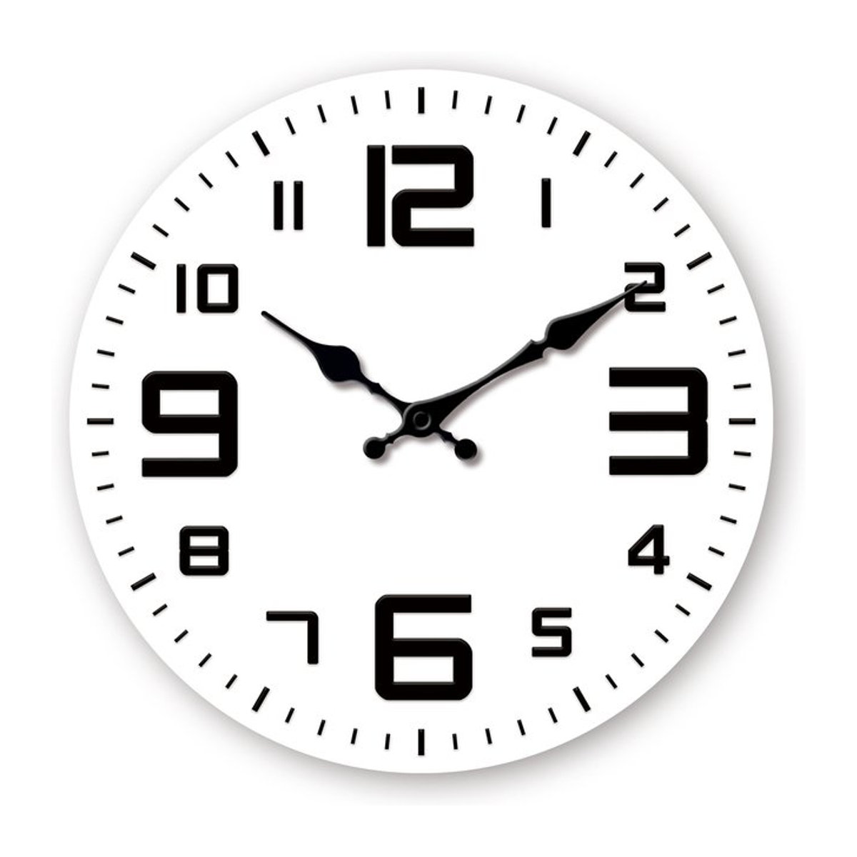 Minimalistische Wanduhr aus Holz in Schwarz-Weiß mit unregelmäßigen Ziffern und geräuschlosem Analog-Uhrwerk - Bild 1