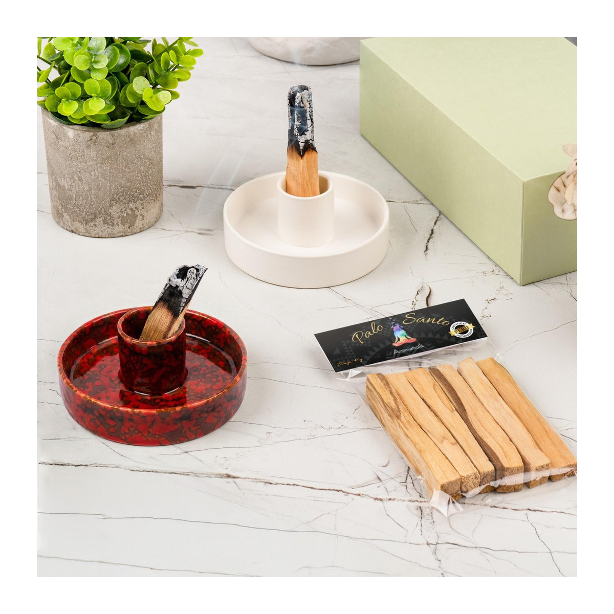 Minimalistischer Keramik-Ständer für Palo Santo Fumo in Rot, rund und stehend - Bild 3