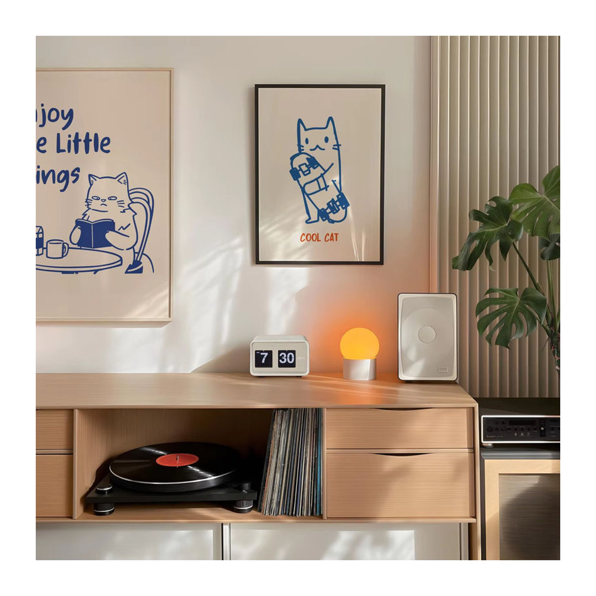 Minimalistisches Katzen-Poster mit Skateboard-Motiv als digitale Wandkunst in Weiß auf Papier für deine Dekoration - Bild 6