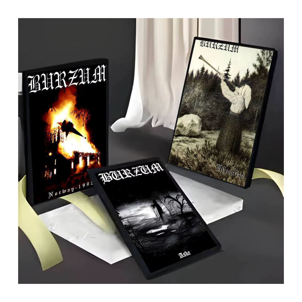 MINISO Burzum Filosofem Wanddekoration aus Papier, schwarzer Aufkleber in rechteckiger Form - Bild 3