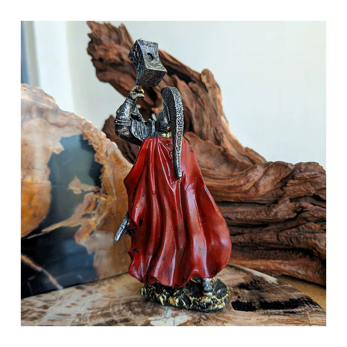 Misvial Miniatur-Sartan-Figur aus Kunstharz in Mehrfarbig als Krieger-Dekoration für dein Zuhause oder Büro - Bild 3