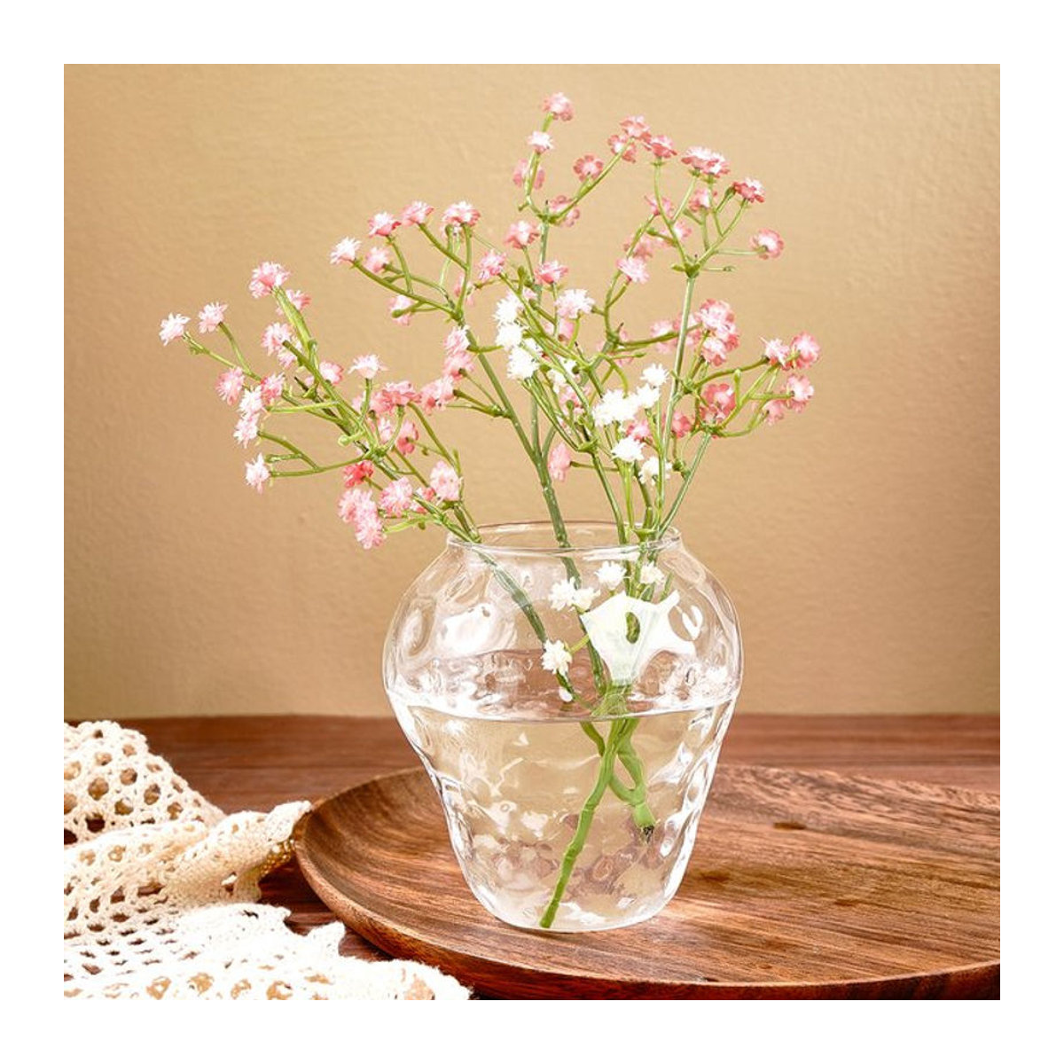 Moderne erdbeerförmige Glasvase in Transparent für die Dekoration von Schnittblumen - Bild 1