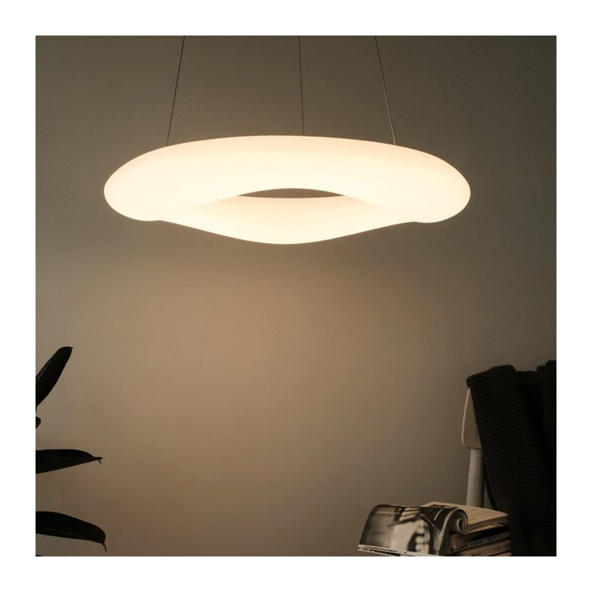 Moderne kreisförmige LED-Deckenleuchte aus Acryl von JIANKEXING in Weiß - Bild 1