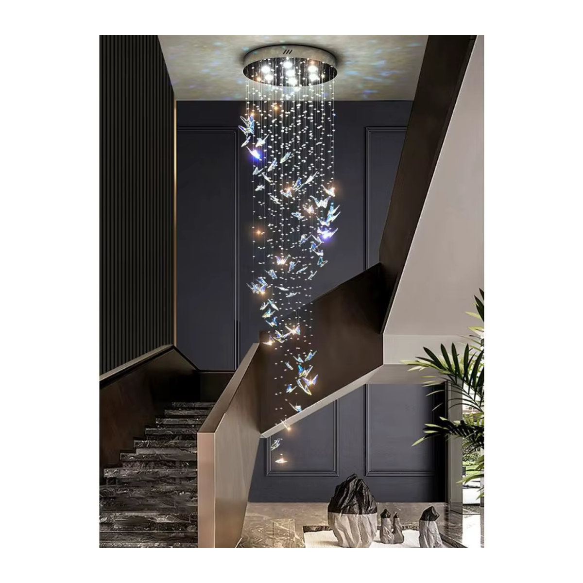 Moderne Kristall-Hängelampe von JIANKEXING als rotierender Schmetterlings-Kronleuchter aus Glas in Silber und Bunt für dein Wohnzimmer oder Loft - Bild 2