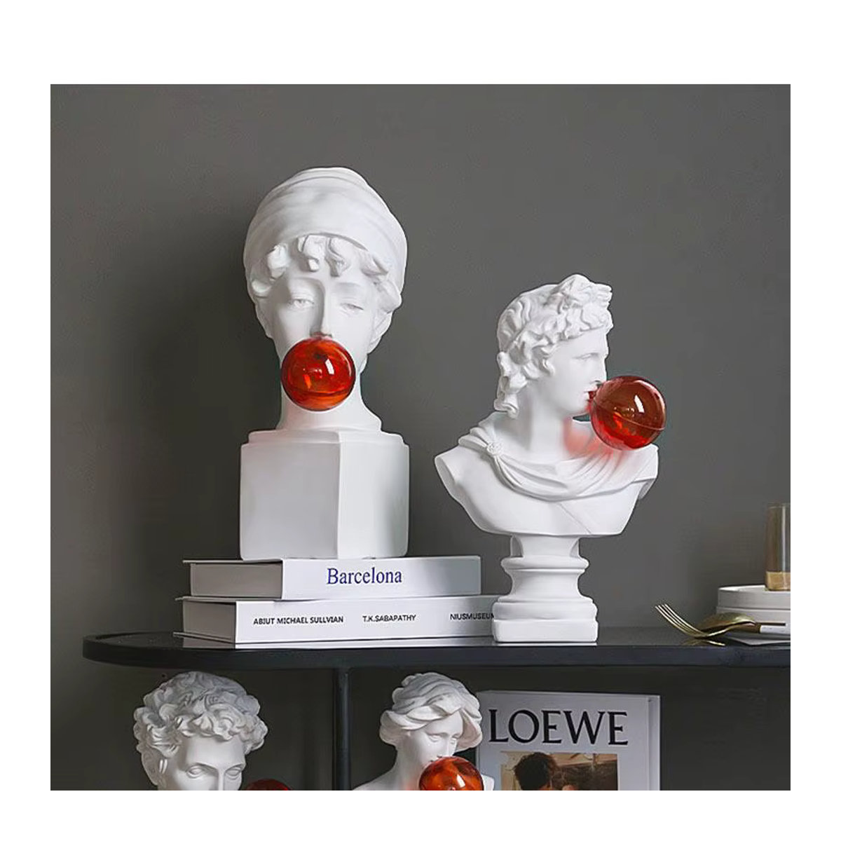 Moderne Kunstharz-Skulptur David und Venus bläst Blase als mythologische Figur in Weiß zur Schreibtisch-Dekoration - Bild 2
