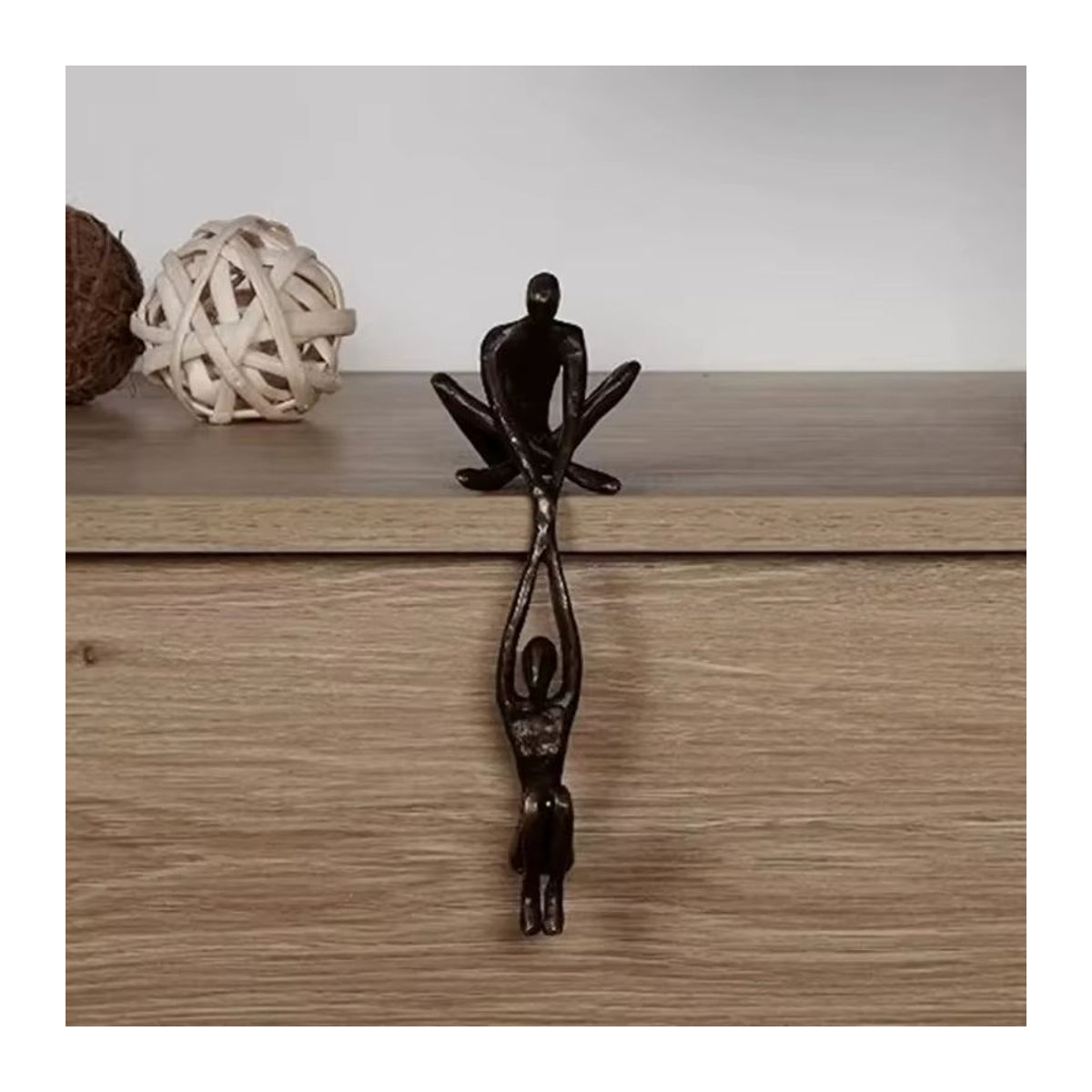 Moderne Kunstskulptur Tanzendes Paar in Schwarz als dekorative Figur für dein Zuhause - Bild 4