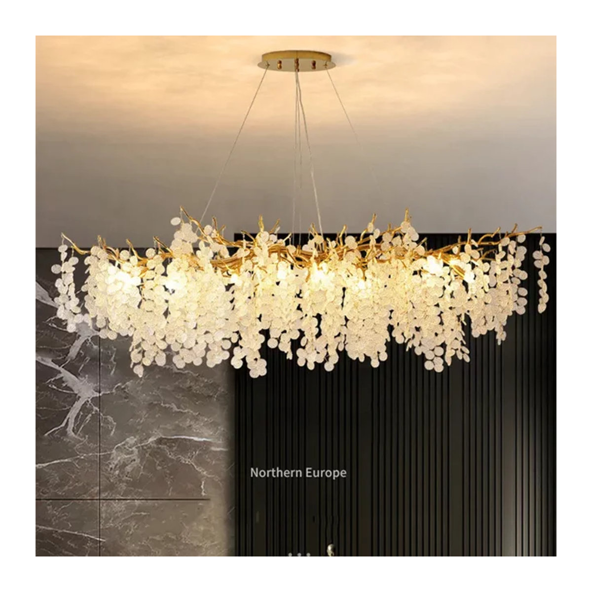 Moderne LED-Pendelleuchte Luminarias Aras aus Aluminium in Gold mit E14 Fassung - Bild 1