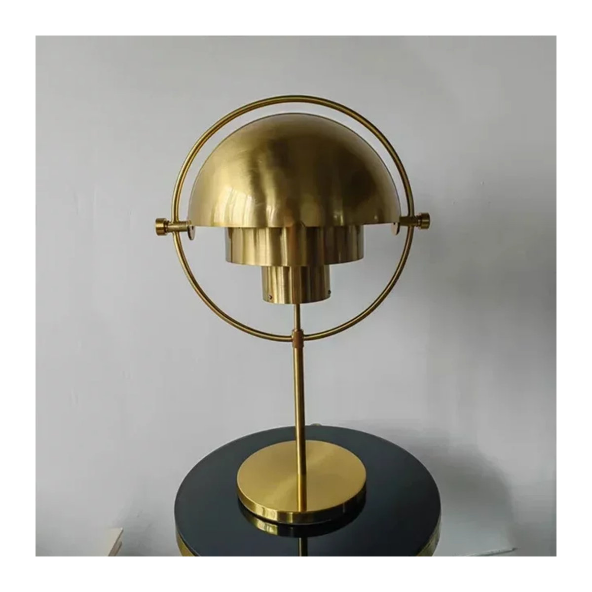 Moderne LED Tischlampe aus Metall von JIANKEXING in Gold, Schwarz oder Weiß für Wohnzimmer, Schlafzimmer und Schreibtisch - Bild 1