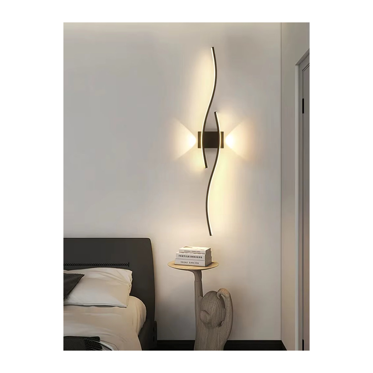 Moderne LED Wandlampe aus Aluminium von FRPY in Schwarz - Bild 1
