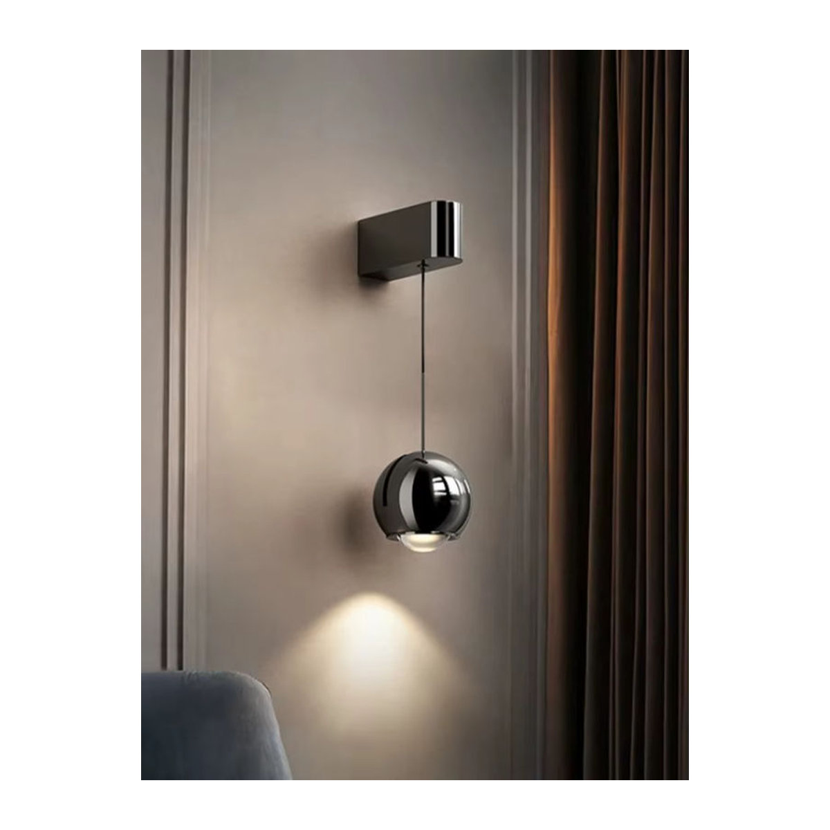 Moderne LED Wandlampe aus Metall in Schwarz und Chrom für Schlafzimmer und Wohnzimmer - Bild 3