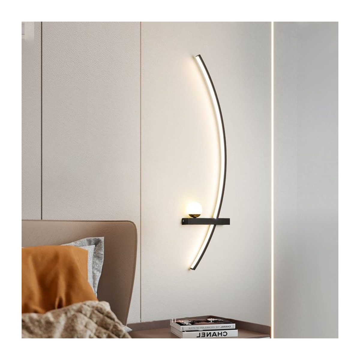 Moderne LED Wandleuchte DARHYN in Schwarz mit warmweißem Licht für Wohnzimmer, Schlafzimmer und Flur - Bild 1