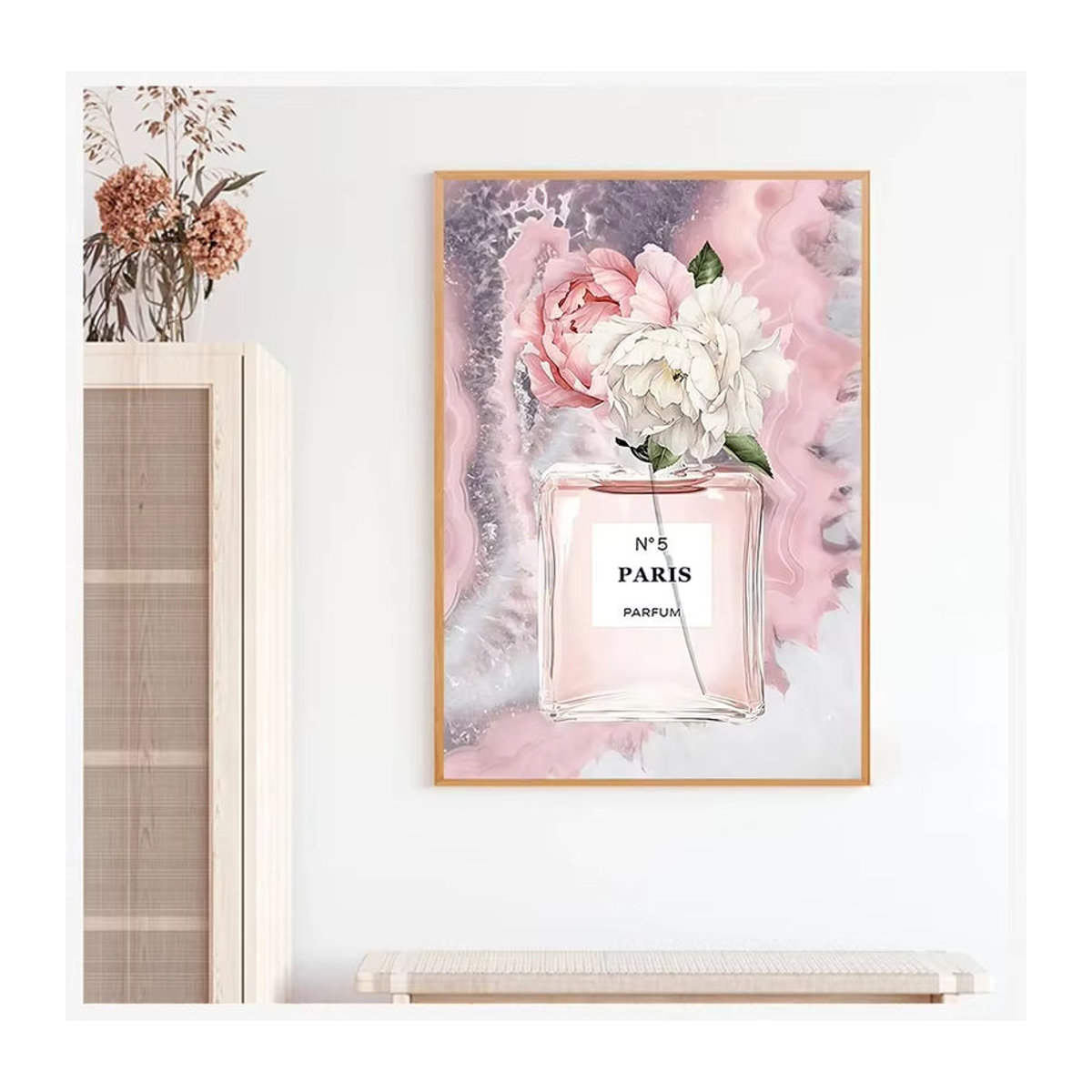 Moderne Leinwand Kunst Wandbild mit Blumen und Parfüm Flaschen in Mehrfarbig, ungerahmt im Hochformat - Bild 2