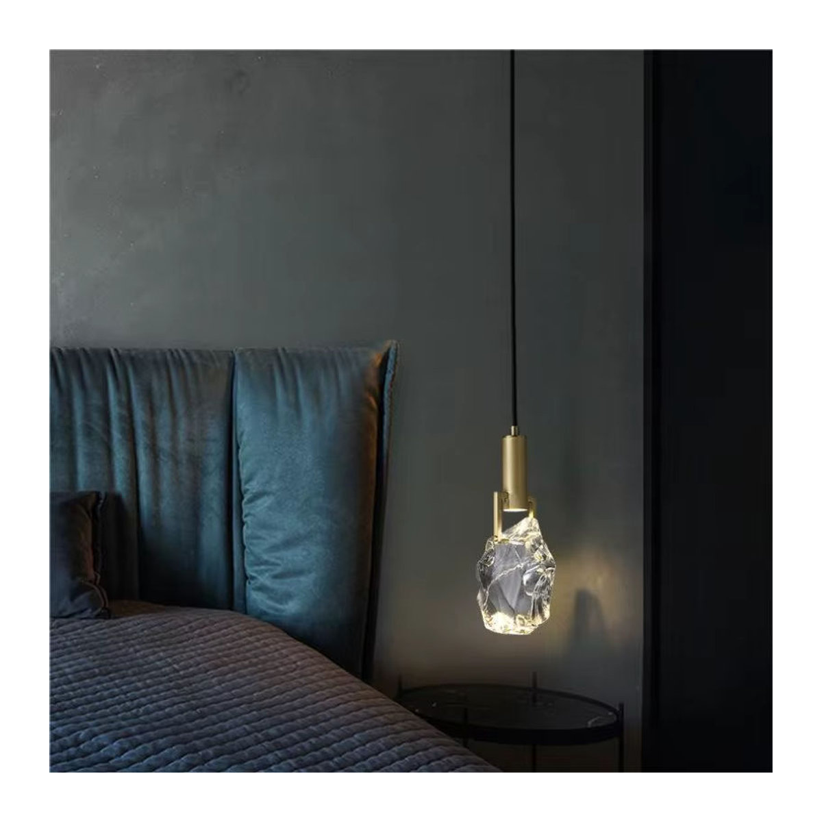 Moderne Pendelleuchte aus Kristallstein im skandinavischen Design mit LED-Beleuchtung - Bild 4