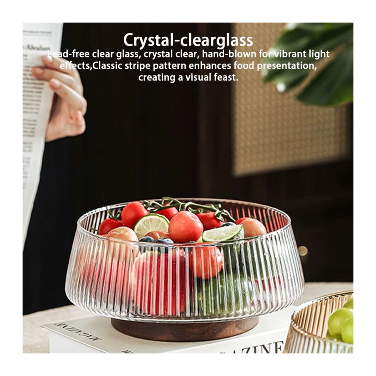 Moderne runde Glas Obstschale mit Holzsockel in Transparent und Braun zur Aufbewahrung von Obst, Salaten oder Snacks - Bild 3