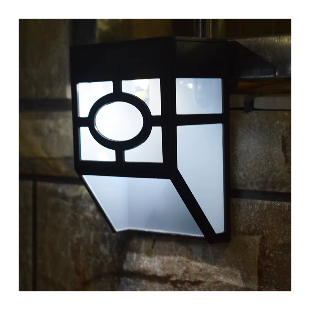 Moderne Solar Wandleuchte IP65 Wasserdicht in Schwarz mit warmweißem Licht für die Garten Dekoration an Zaun und Treppe - Bild 3