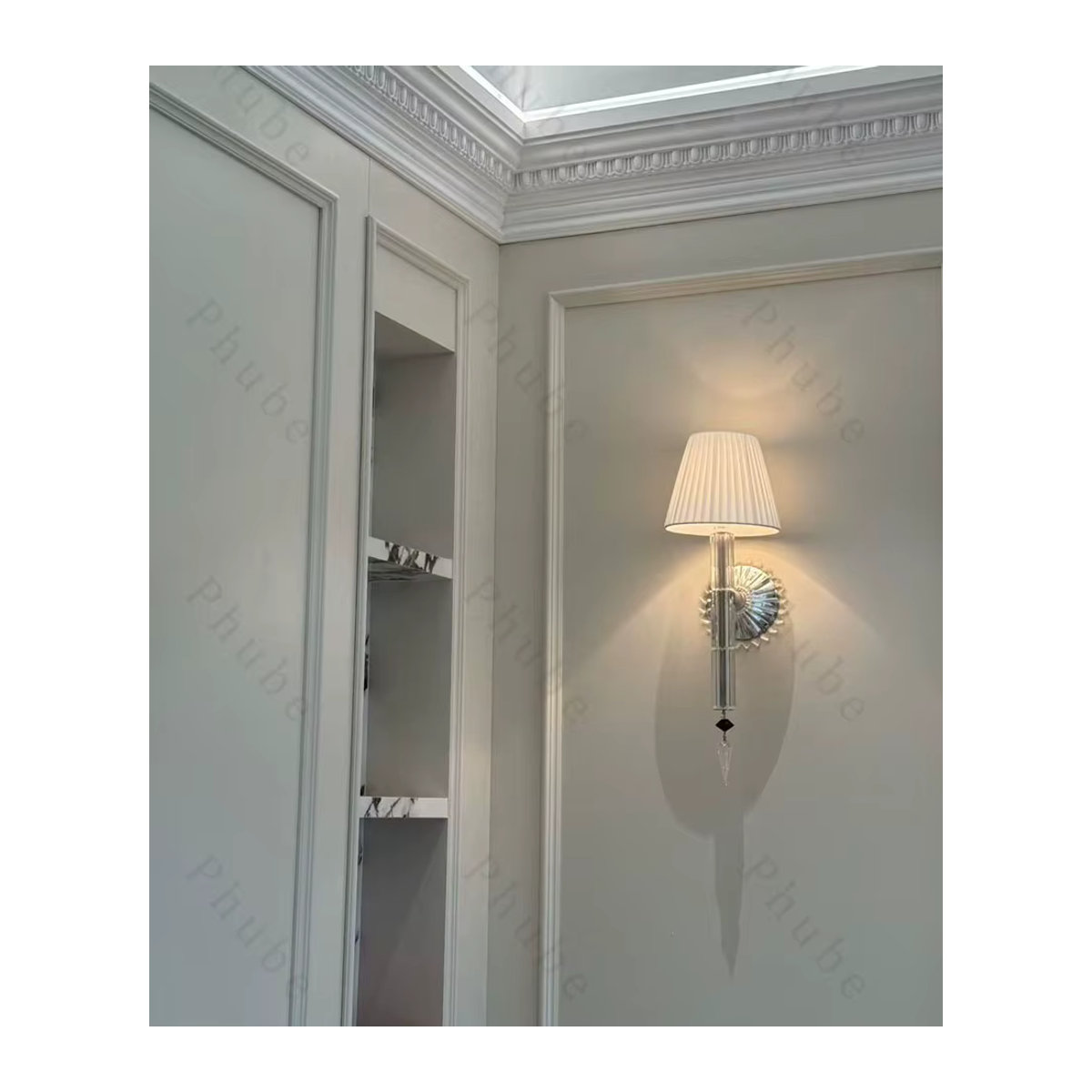 Moderne Wandleuchte Phube mit Kristallspiegel in Weiß für Badezimmer, Schlafzimmer und Wohnzimmer - Bild 3