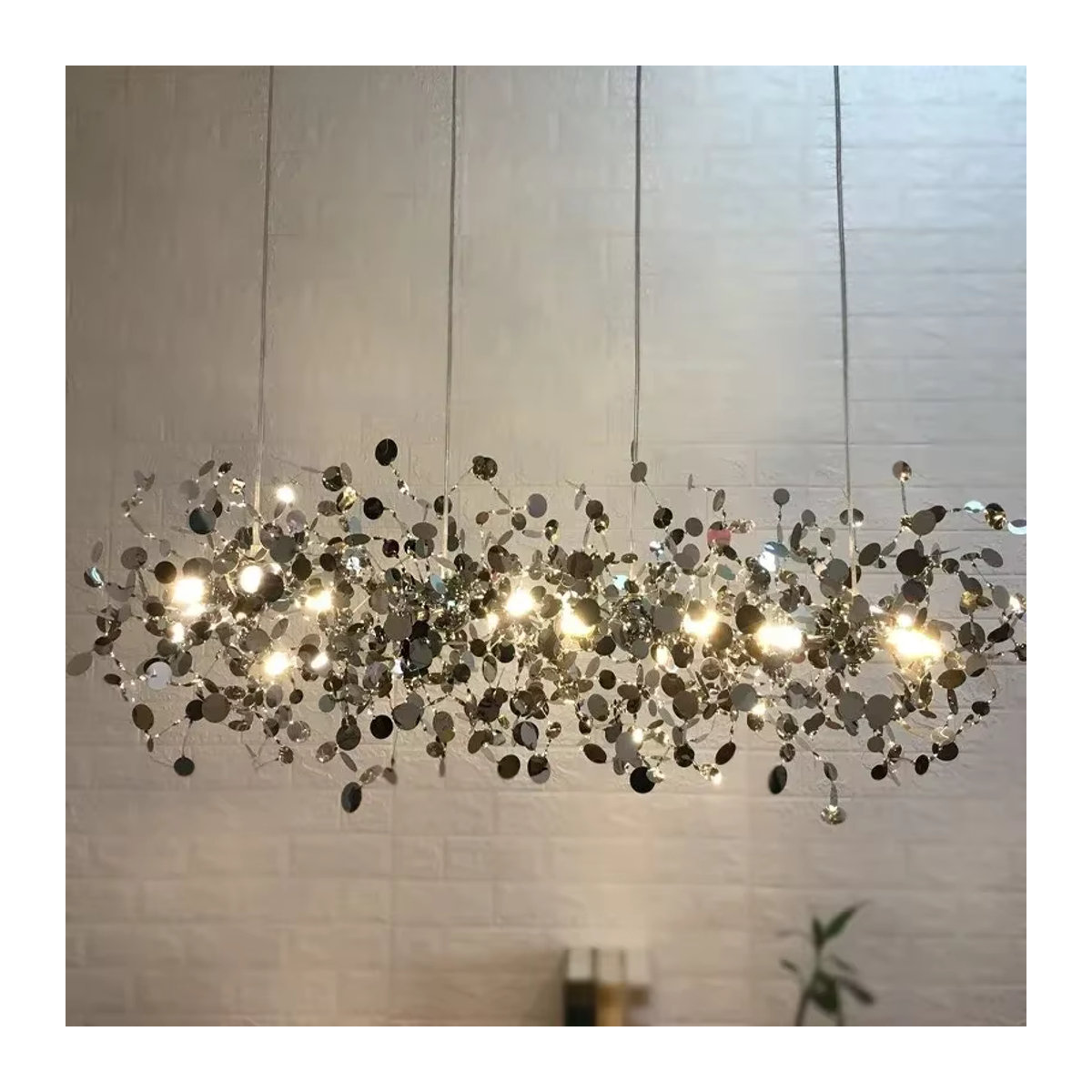 Moderner LED-Kronleuchter aus verchromtem Edelstahl in Chrom und Bunt für dein Esszimmer oder Wohnzimmer - Bild 2