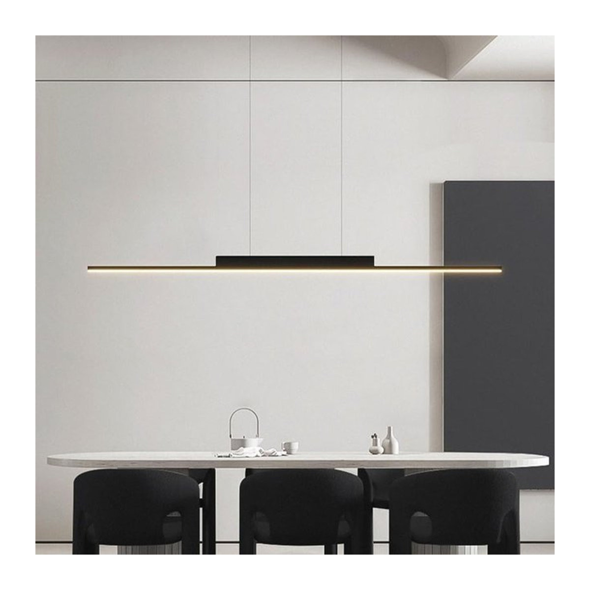 Moderner LED-Kronleuchter von CETANT in Schwarz mit minimalistischem linearem Design als Pendelleuchte für dein Esszimmer, Wohnzimmer oder Konferenzzimmer - Bild 1