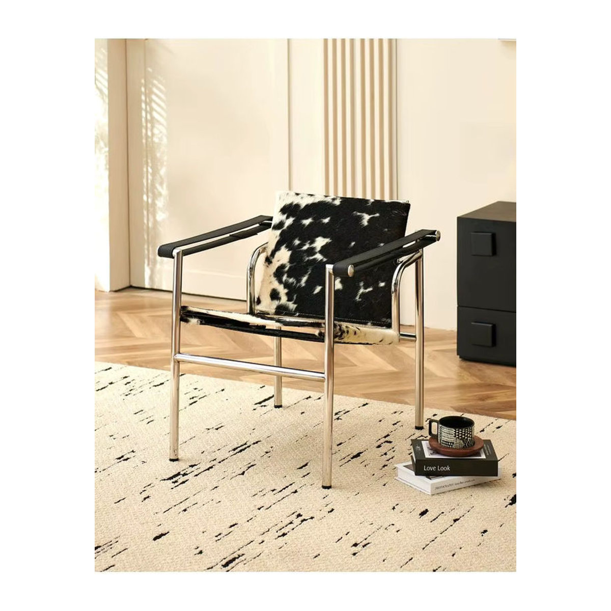 Moderner Loungesessel aus Kunstleder in Schwarz/Weiß mit Edelstahlgestell für dein Wohnzimmer - Bild 3