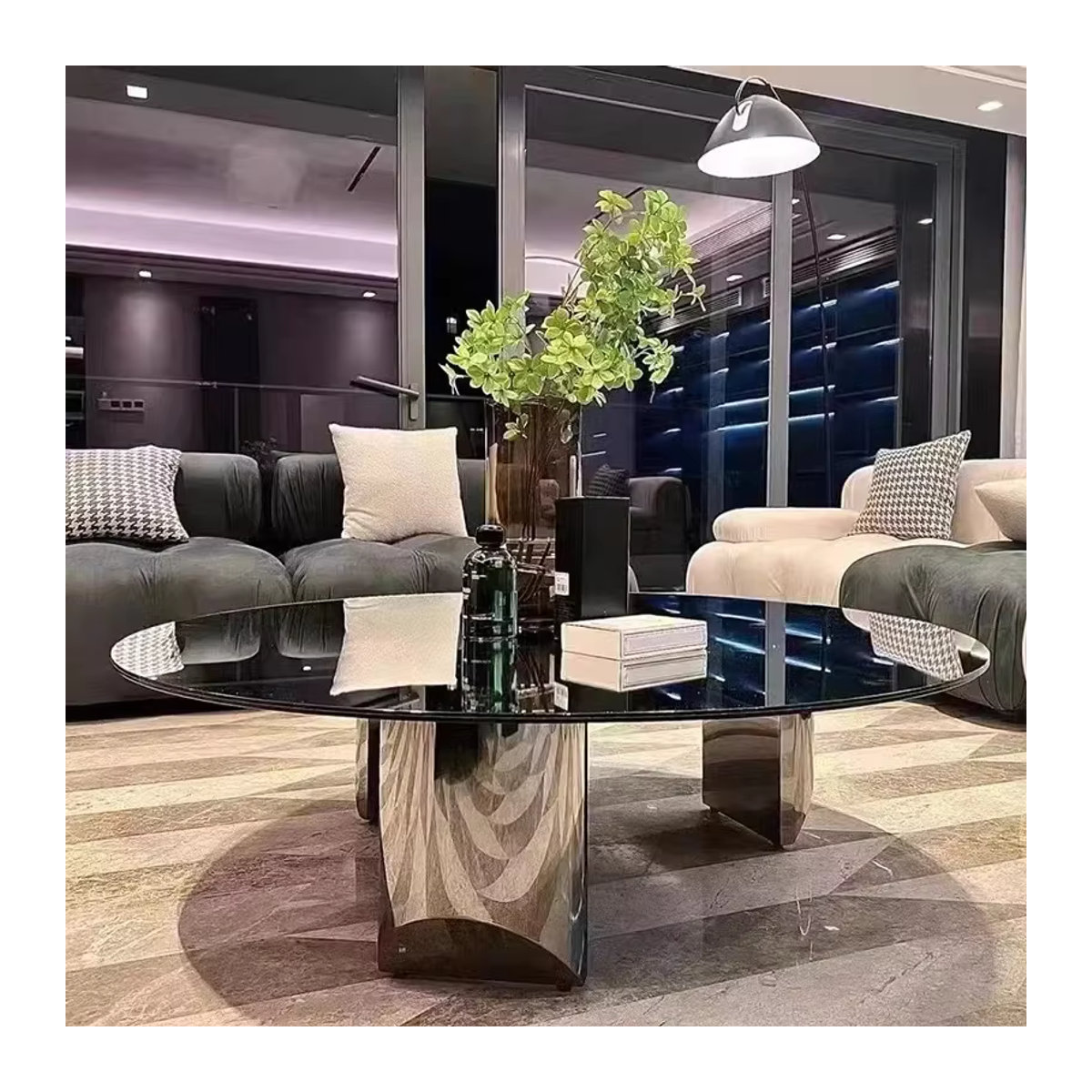 Moderner runder Couchtisch aus Glas in Schwarz im italienischen Designer-Stil - Bild 2