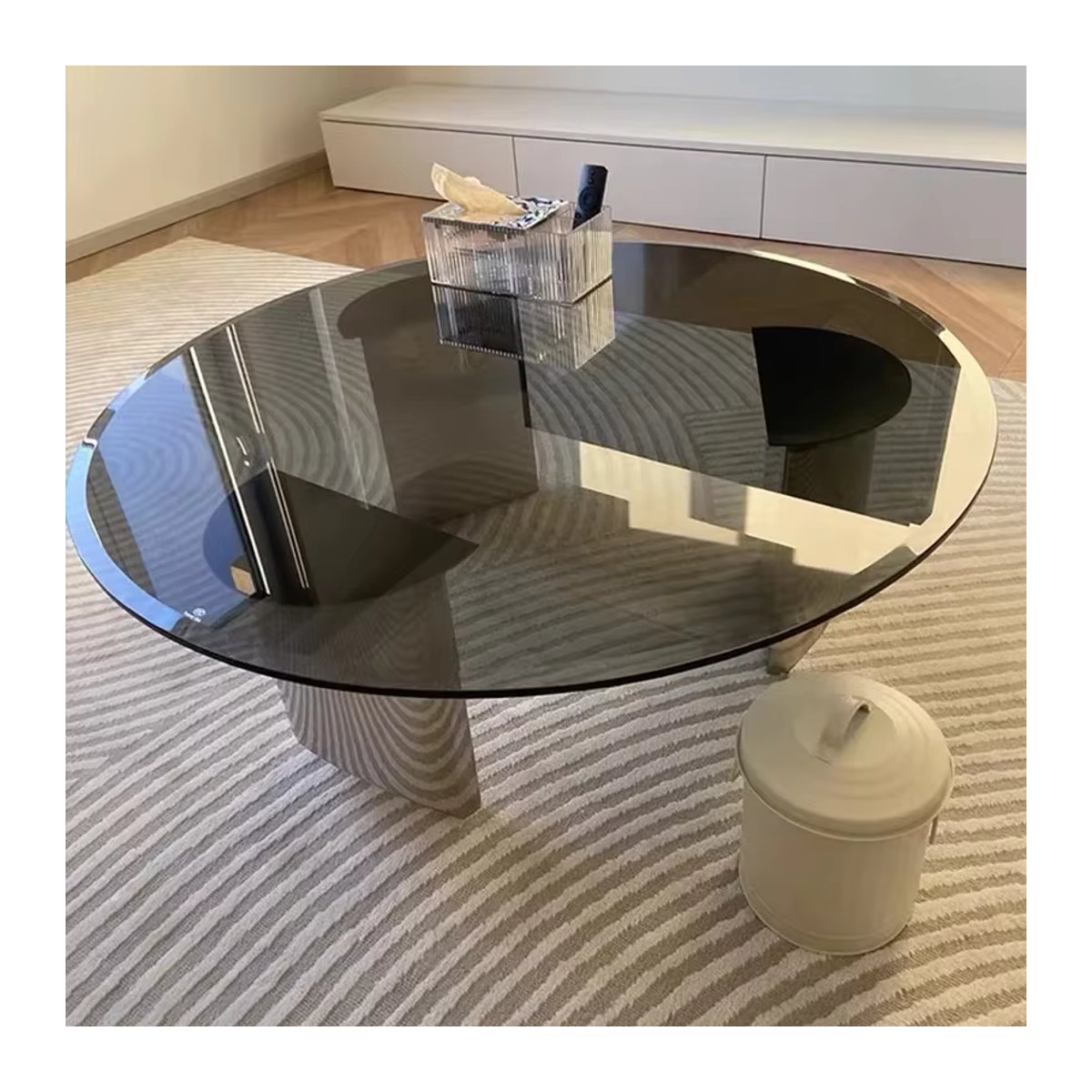 Moderner runder Couchtisch aus Glas in Schwarz im italienischen Designer-Stil - Bild 5