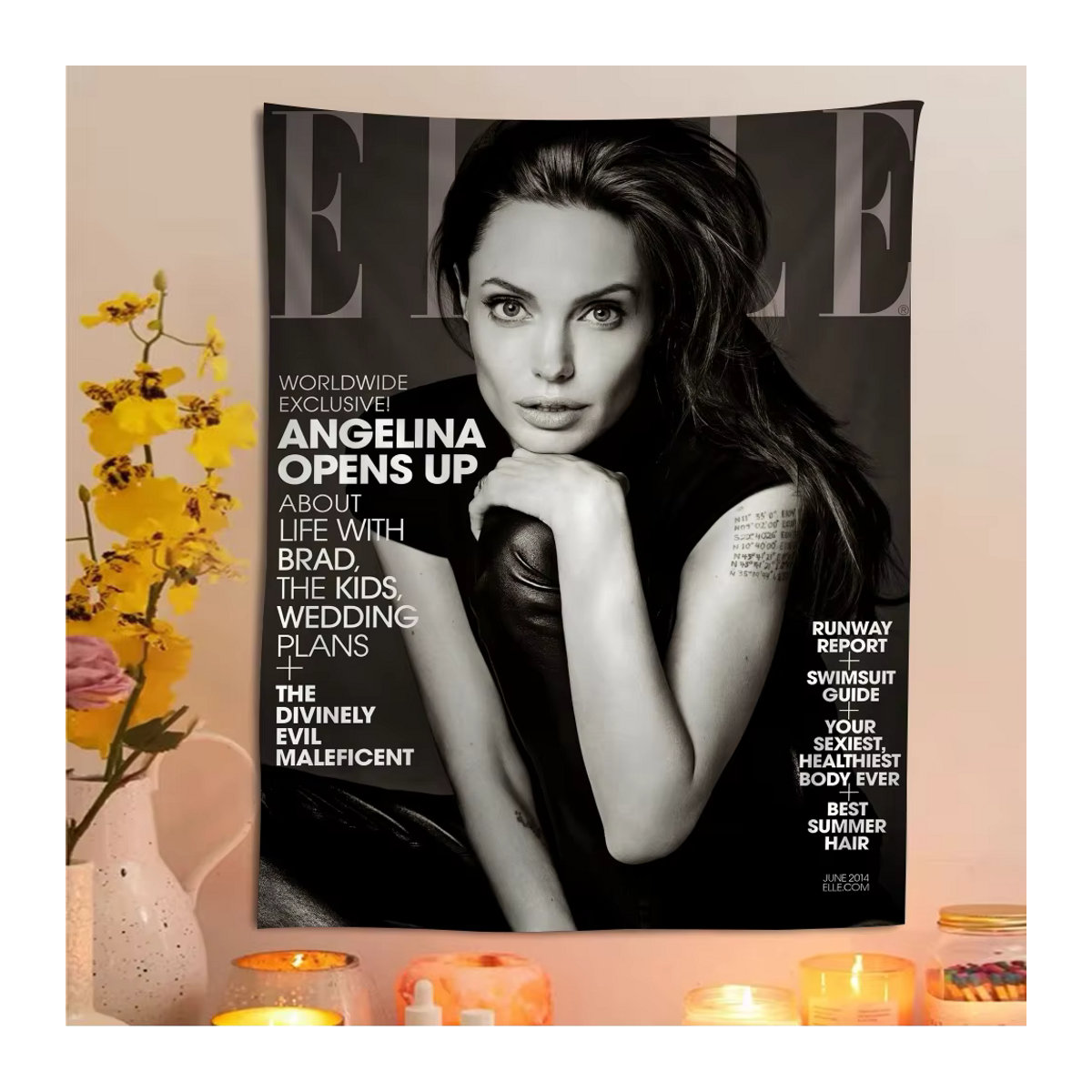 Moderner Wandbehang Angelina Jolie Cartoon Tapisserie in Schwarz, Rechteckig, Textil - Bild 5