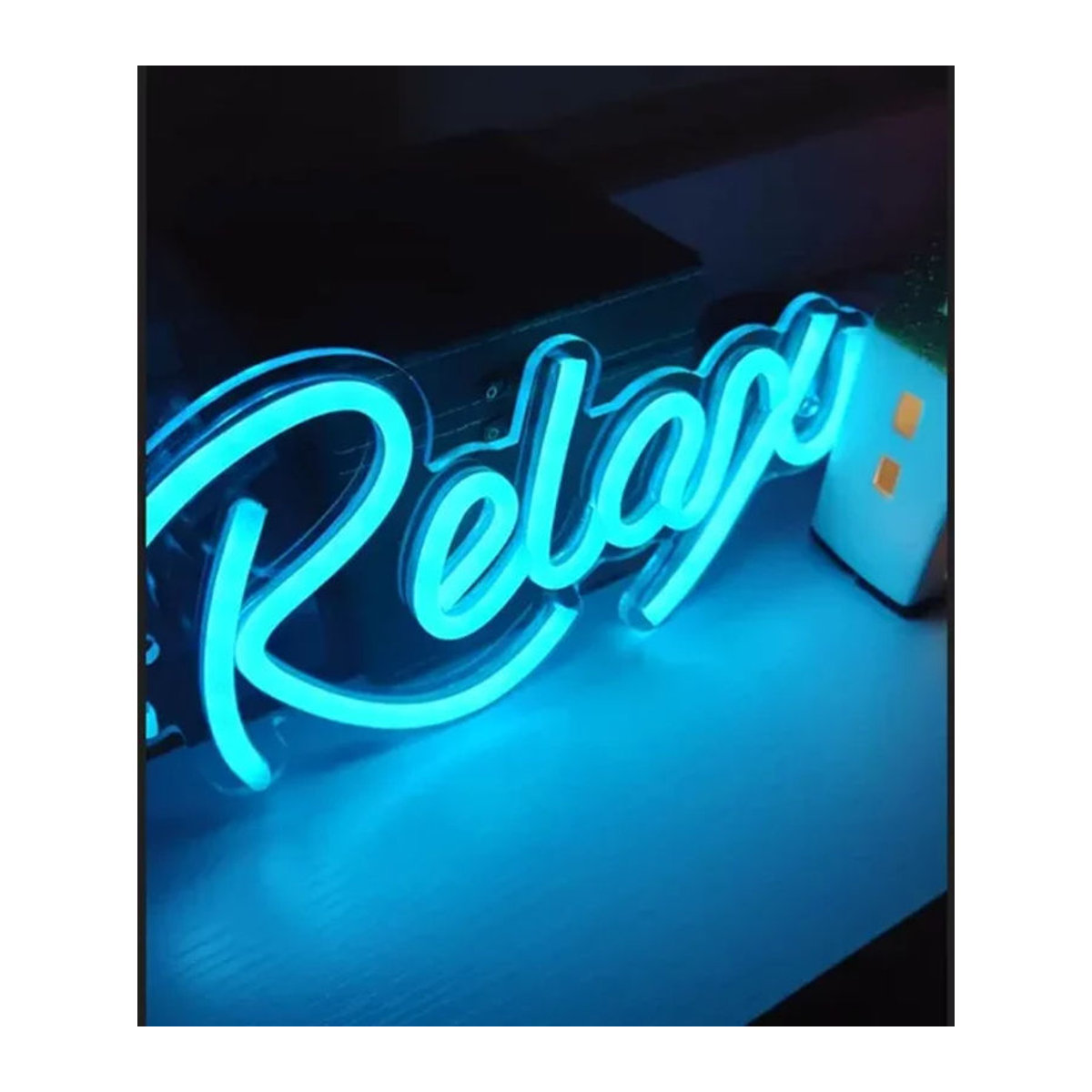 Modernes LED Neon-Schriftzug Design in Blau für deine Party- und Wohnraumdekoration - Bild 1