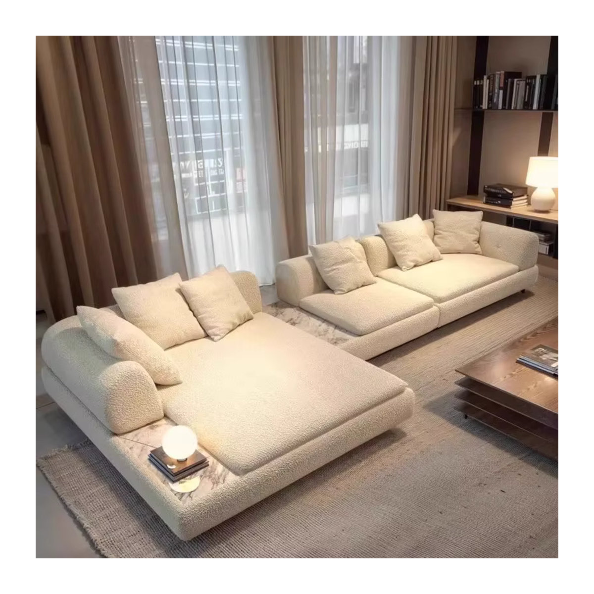 Modernes Polstersofa von Hoom in Creme für dein Wohnzimmer oder den Balkon - Bild 2
