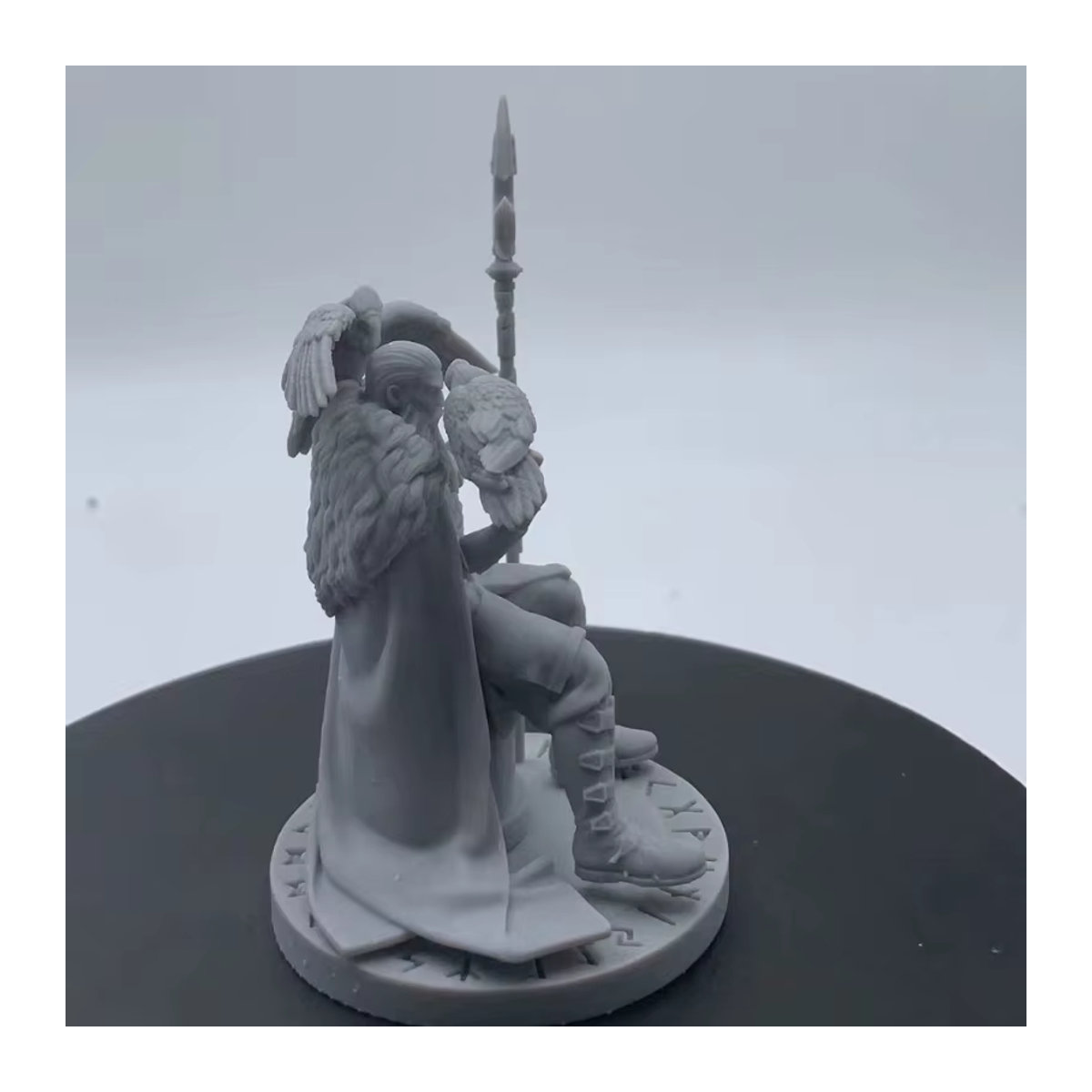 MODX Odin Figur im Maßstab 1/24, sitzende Statue aus Kunstharz, Grau, Höhe: 8,8 cm - Bild 4