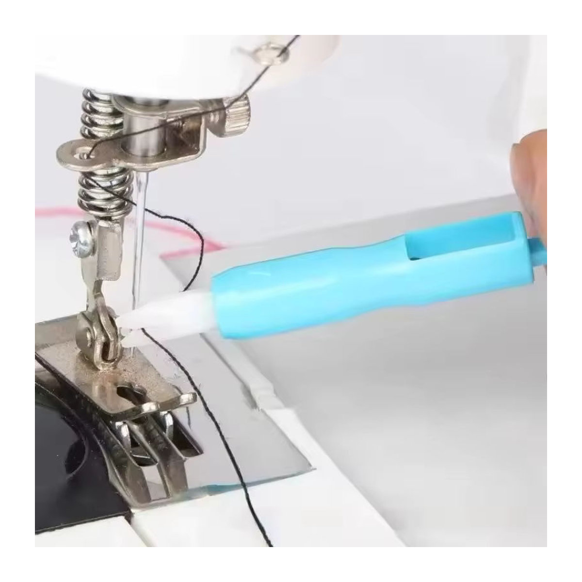 MOONBIFFY Automatischer Nadel Einfädler und Nadel Wechsler für die Nähmaschine in Weiß und Blau - Bild 2