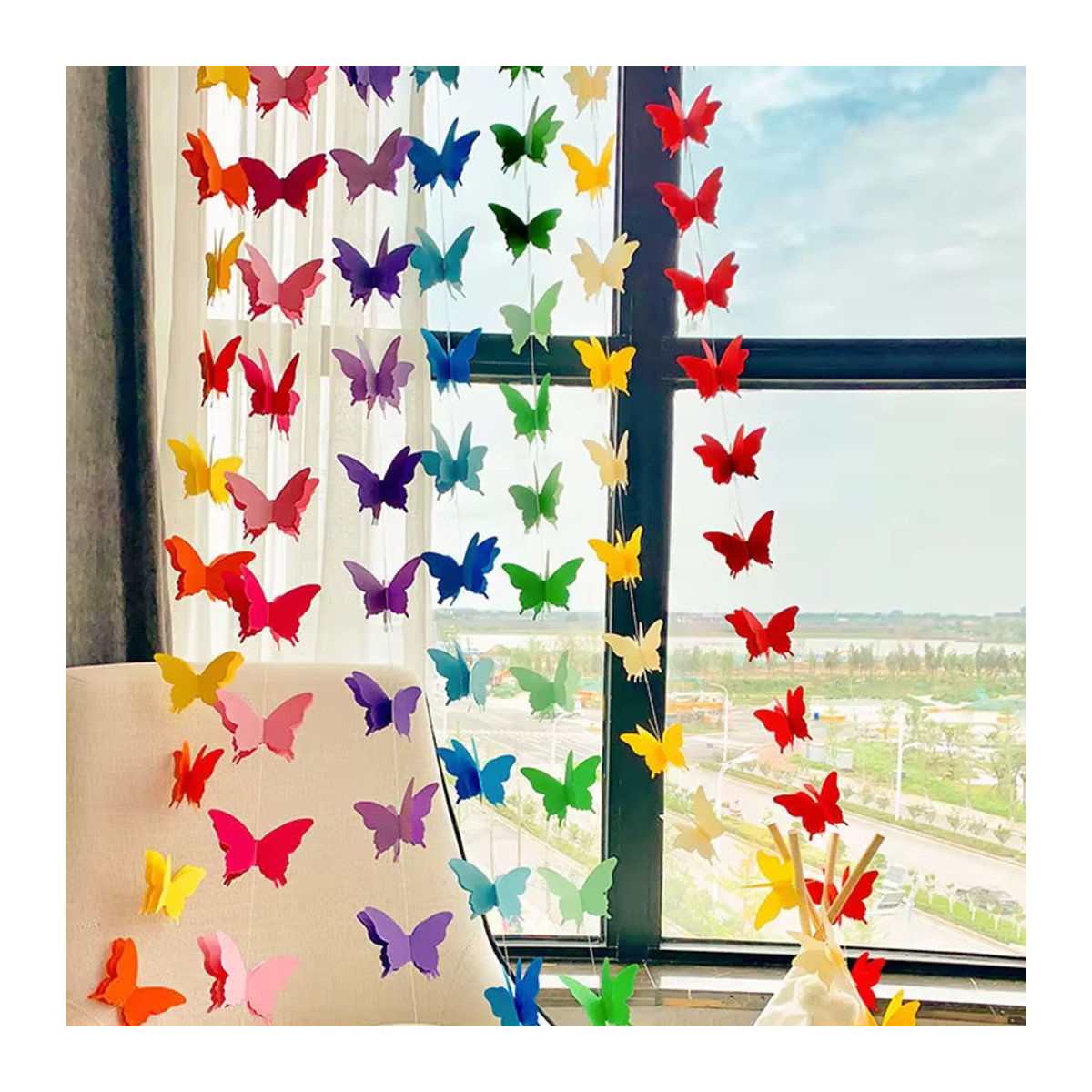 MOONBIFFY Bunte 3D Schmetterling Girlande aus Papier für Hochzeit und Geburtstag, 2m hängende Papier-Dekoration in Mehrfarbig - Bild 2