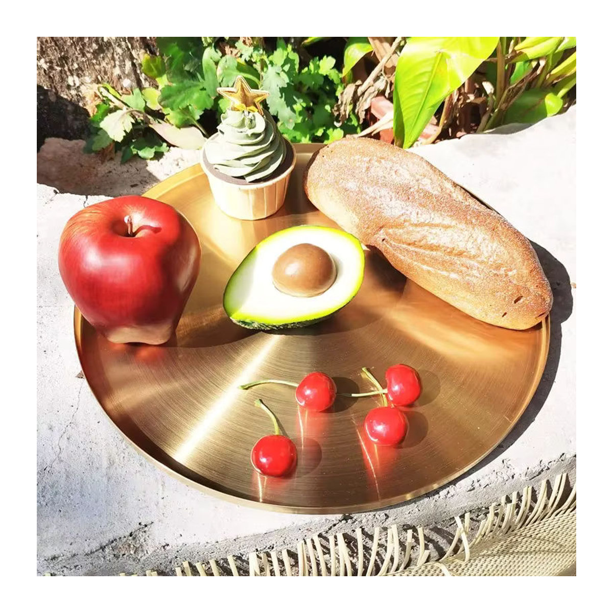 MOONBIFFY Dekorative Metall-Tabletts in Gold, Rund, Set aus 2 Stück, Durchmesser: 12,5 cm - Bild 4