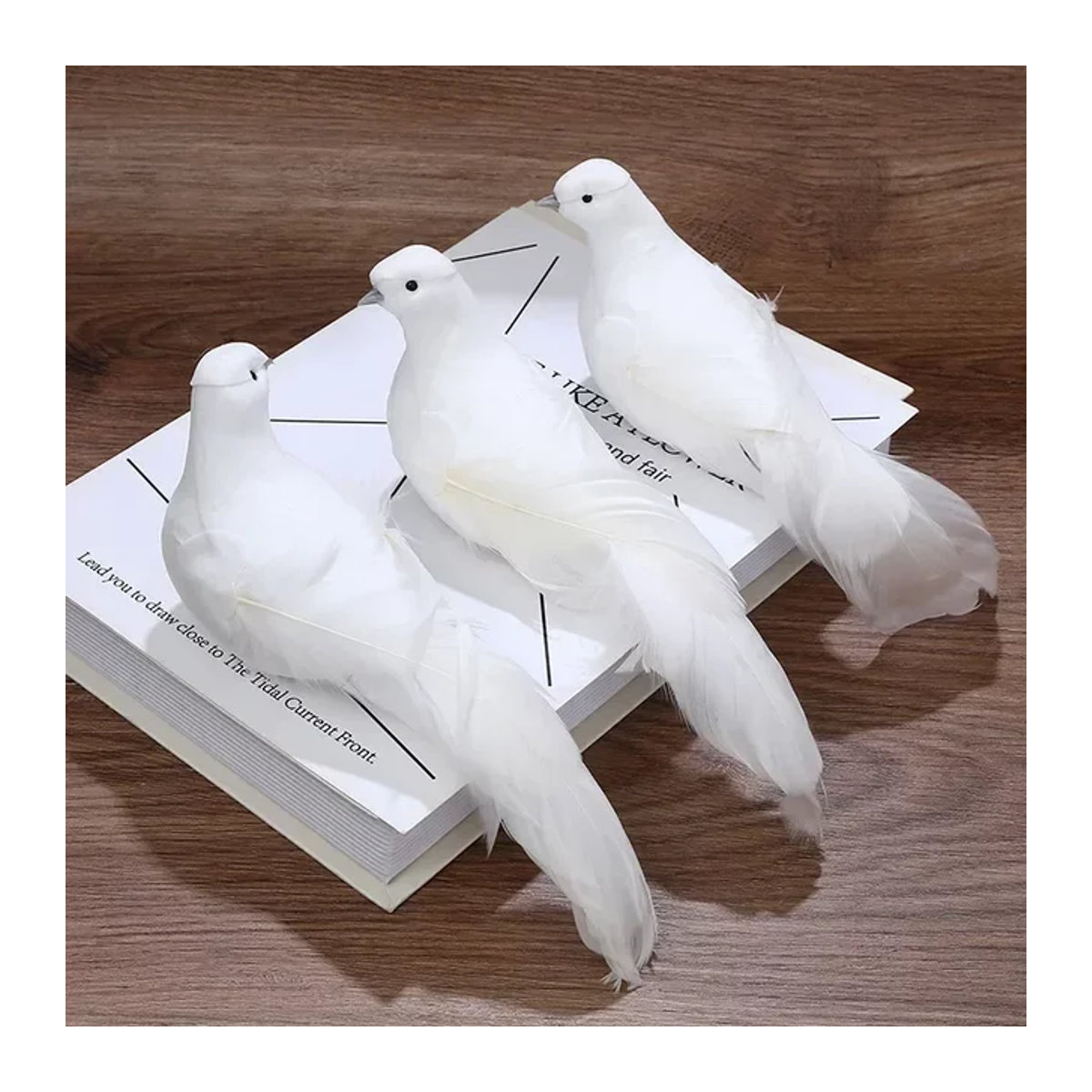 MOONBIFFY Künstliche weiße Tauben aus Federn und Textil als Dekorationsornamente für Hochzeit, Weihnachten und Wohnzimmer - Bild 1