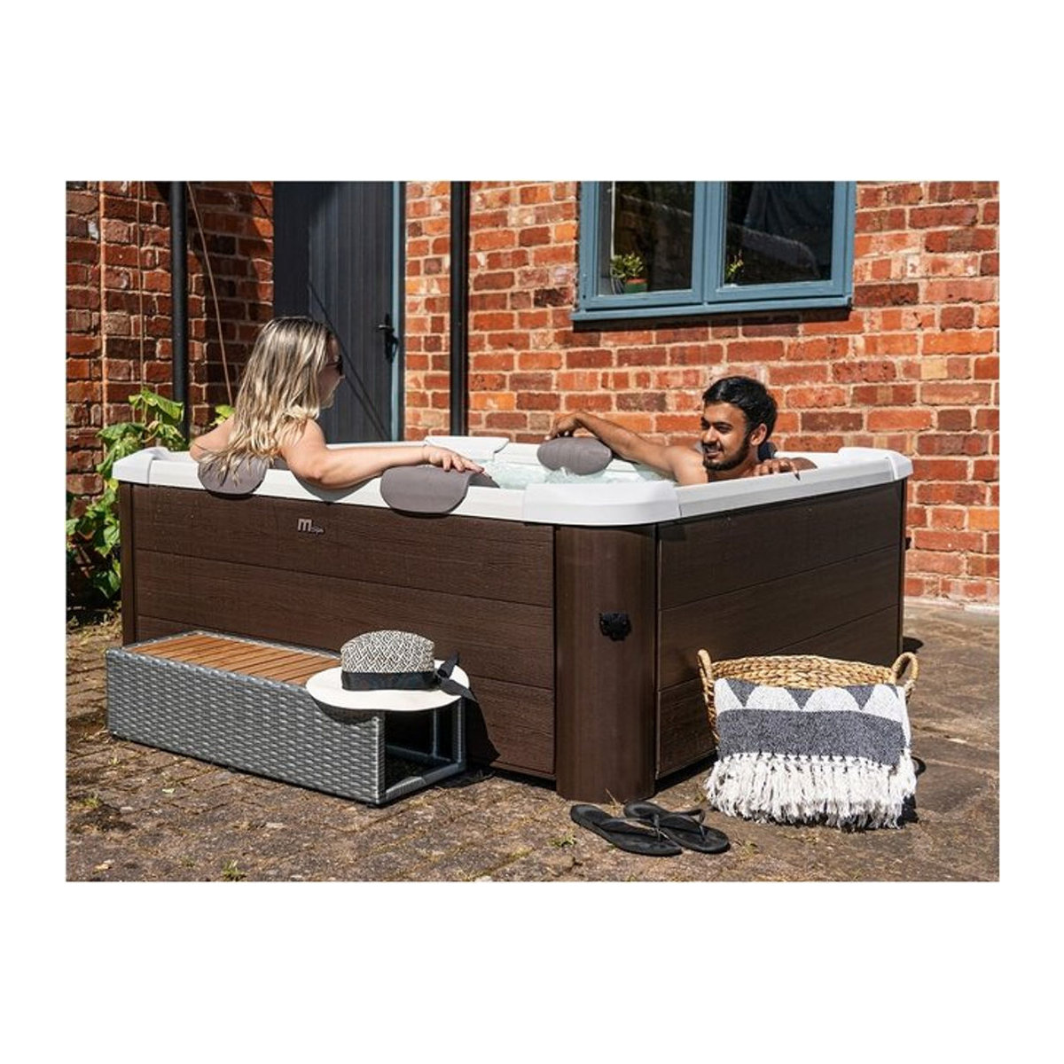 MSpa Whirlpool Frame TRIBECA XXL in Holz-Optik Braun mit MSPA App, UVC und WiFi - Bild 1