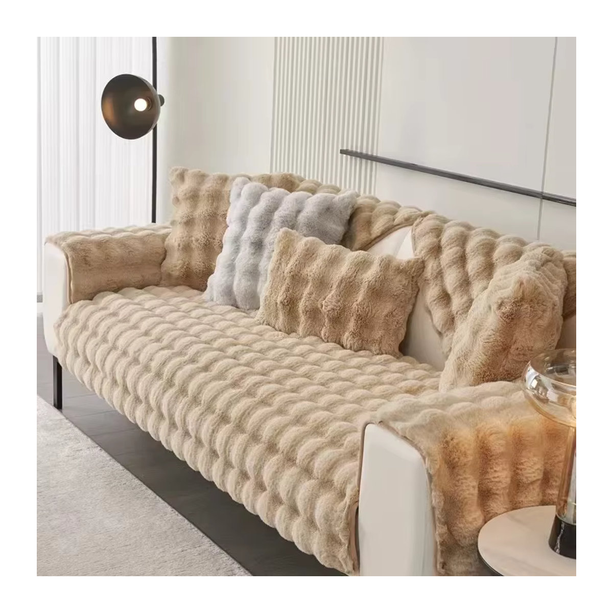 Mtuove Sofa Überzug aus weichem Kaninchen-Plüsch für L-förmige Sofas, rutschfest und wärmend, in Blau-Grau oder Beige - Bild 2