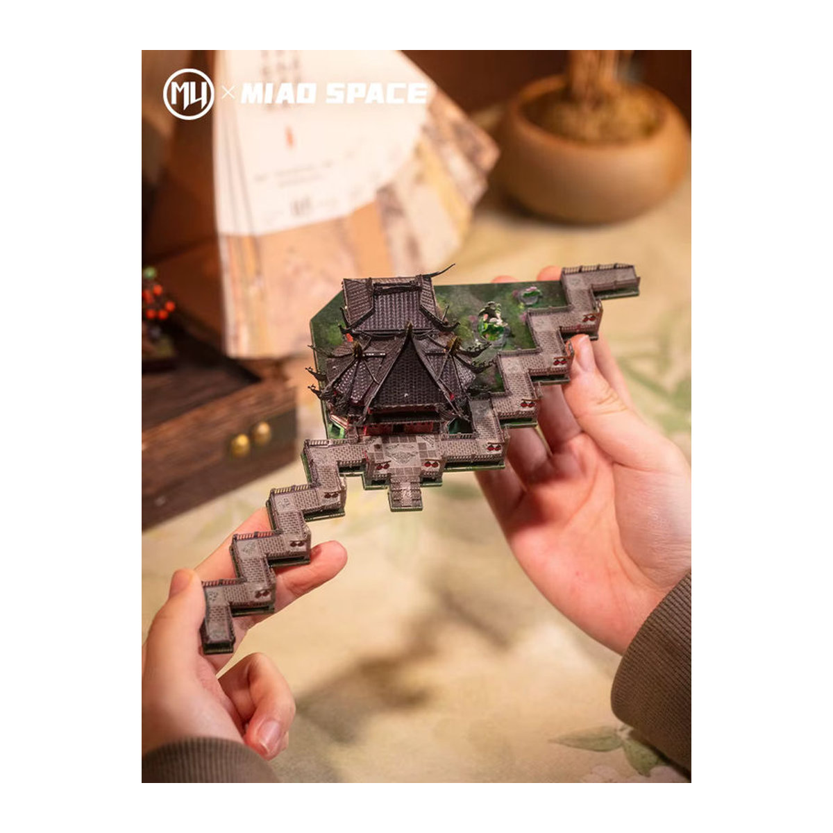 MU Neun-Schleifen-Brücke 3D Metallpuzzle Geometrisches DIY Architektur-Modell in Silber - Bild 6