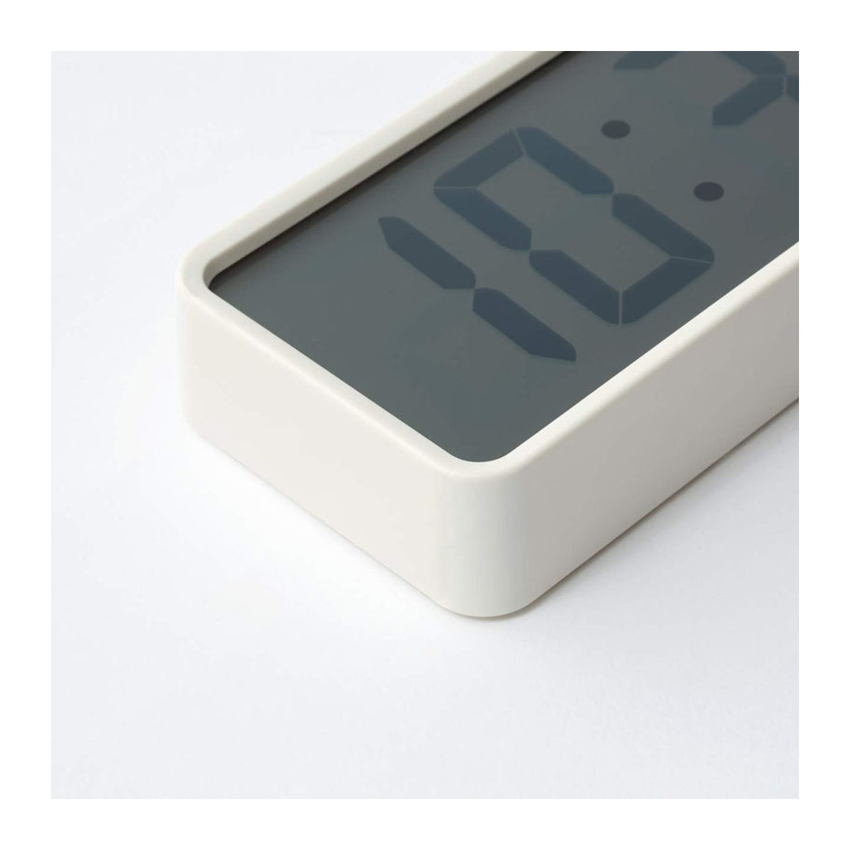 MUJI Digitale Weckuhr in Weiß mit Datumsanzeige, minimalistisches Design aus Kunststoff, batteriebetrieben - Bild 2