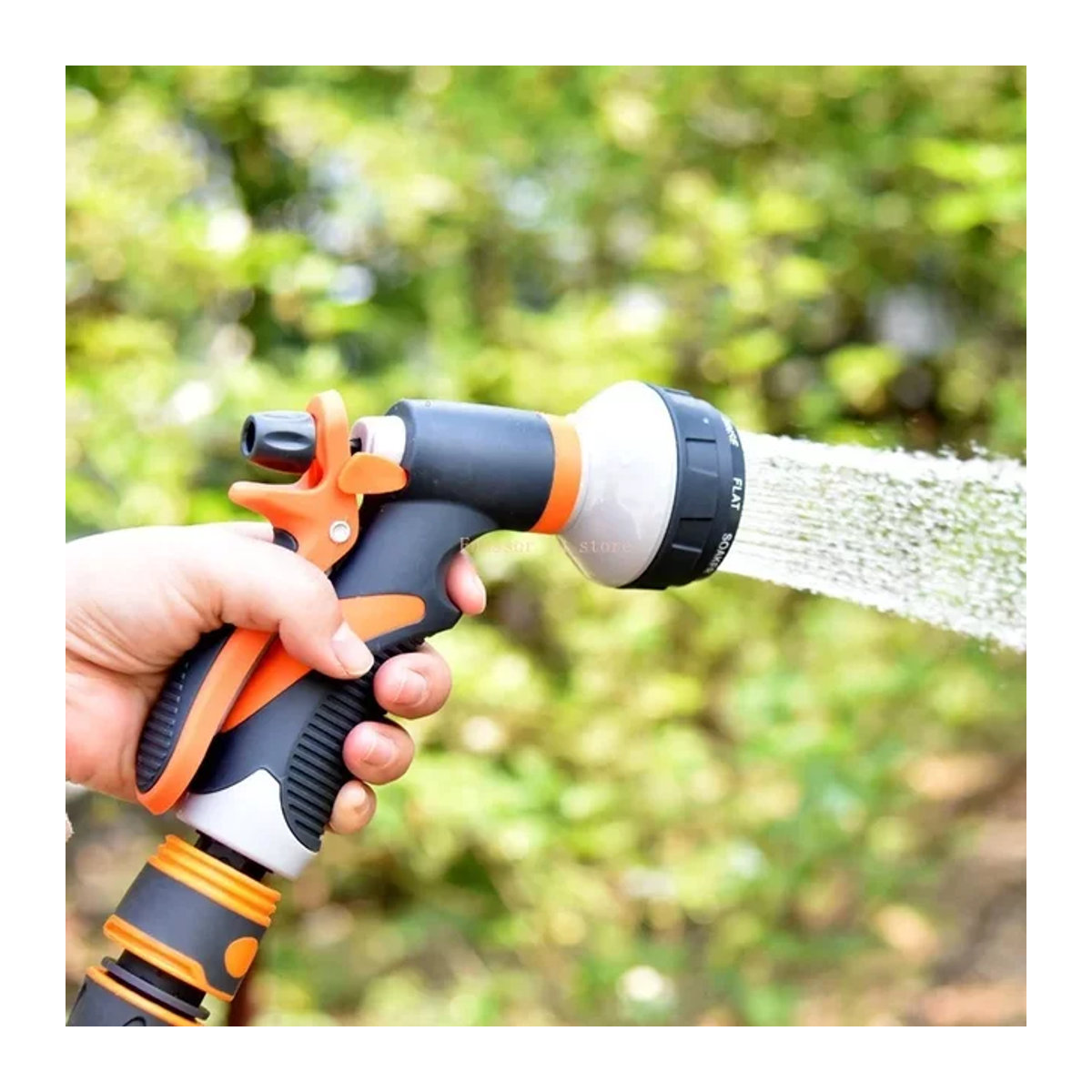 Multifunktionale Spritzdüse aus Kunststoff für Gartenbewässerung und Autowäsche in Orange - Bild 1