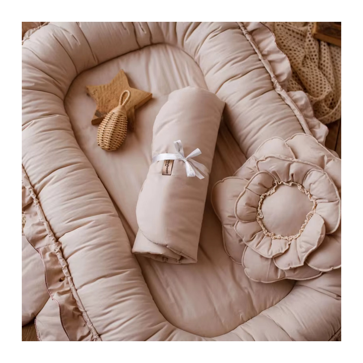 Multifunktionales Baby Nest Bett als Reisekrippe mit Matratze für Neugeborene und Kleinkinder in Beige - Bild 3