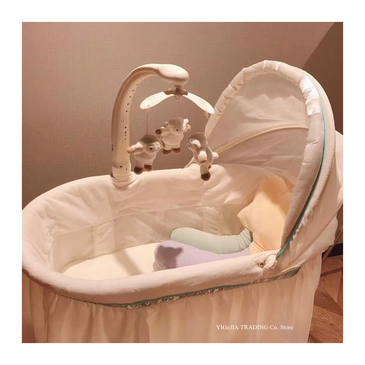Multifunktionales faltbares Babybett für Neugeborene als tragbares Reisebett und Stubenwagen in Weiß - Bild 2