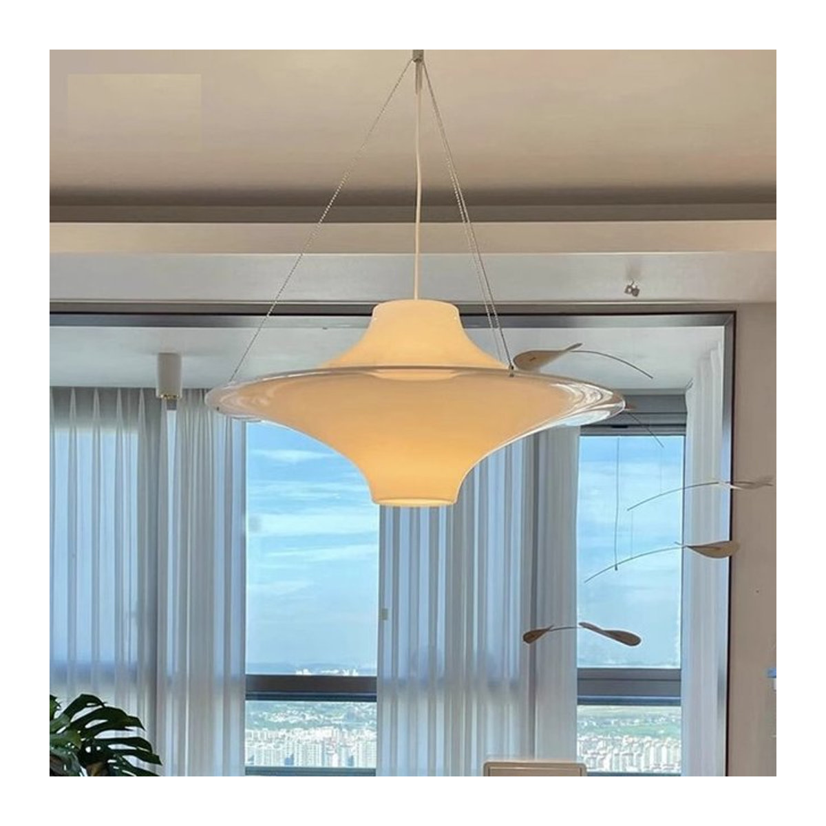 MZISOSOD LED Pendelleuchte im minimalistischen Nordic-Design in Beige oder Weiß - Bild 1