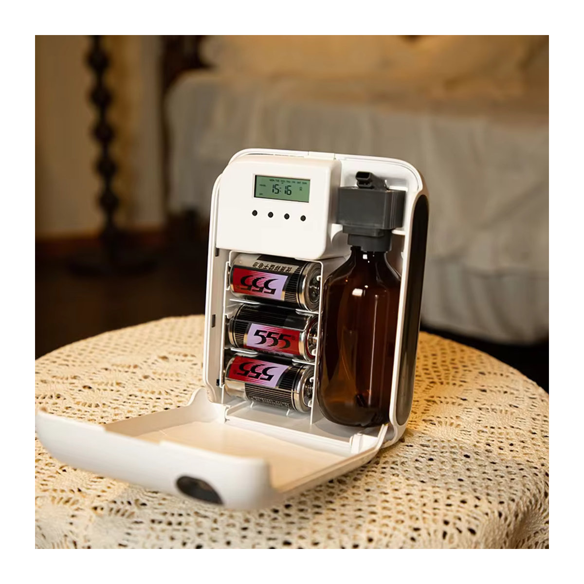 Namaste Bluetooth Aromadiffusor Le Parfum Fasina in Weiß mit Akku und ätherischen Ölen - Bild 1