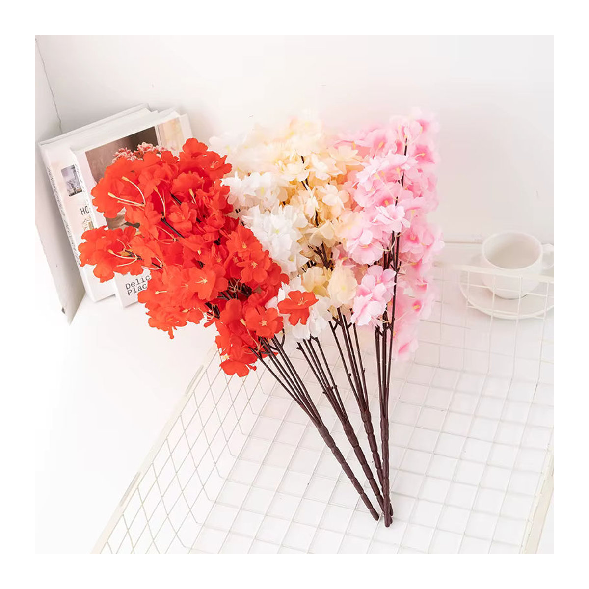 NANDI Künstlicher Kirschblütenzweig als mehrfarbiges Blumenarrangement für deine Dekoration und Hochzeiten - Bild 1