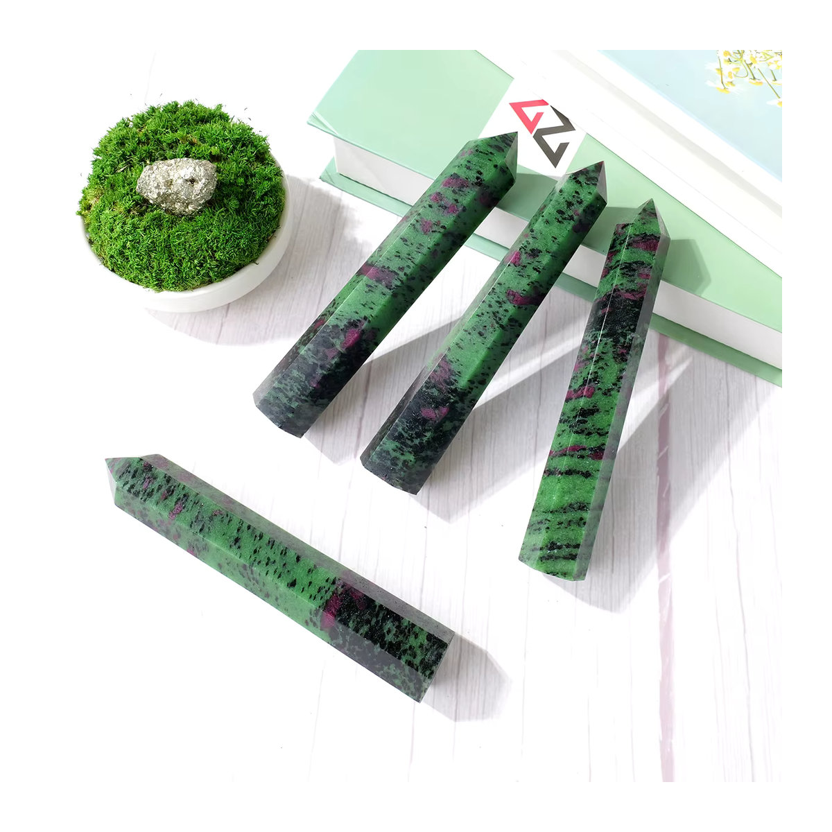 Natürlicher Epidot-Kristall als grüne Punktsäule für dein Feng Shui Ornament und deine Desktop-Dekoration - Bild 5