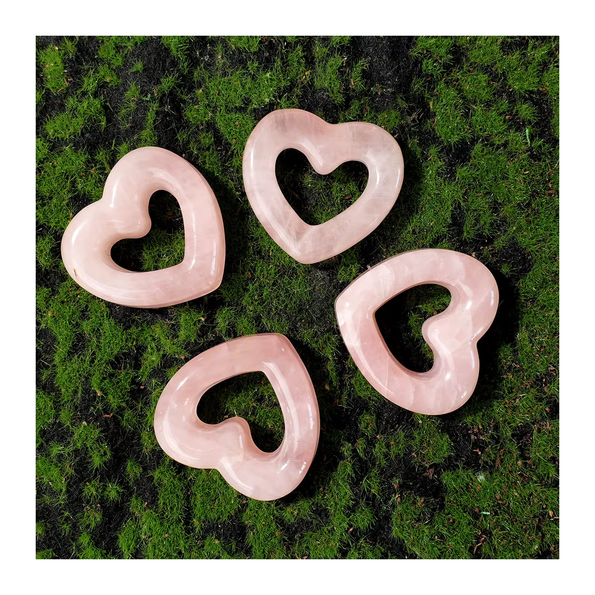 Natürlicher Rosenquarz als hohl geschnitztes Ornament in Rosa für DIY Schmuck und Dekoration - Bild 2
