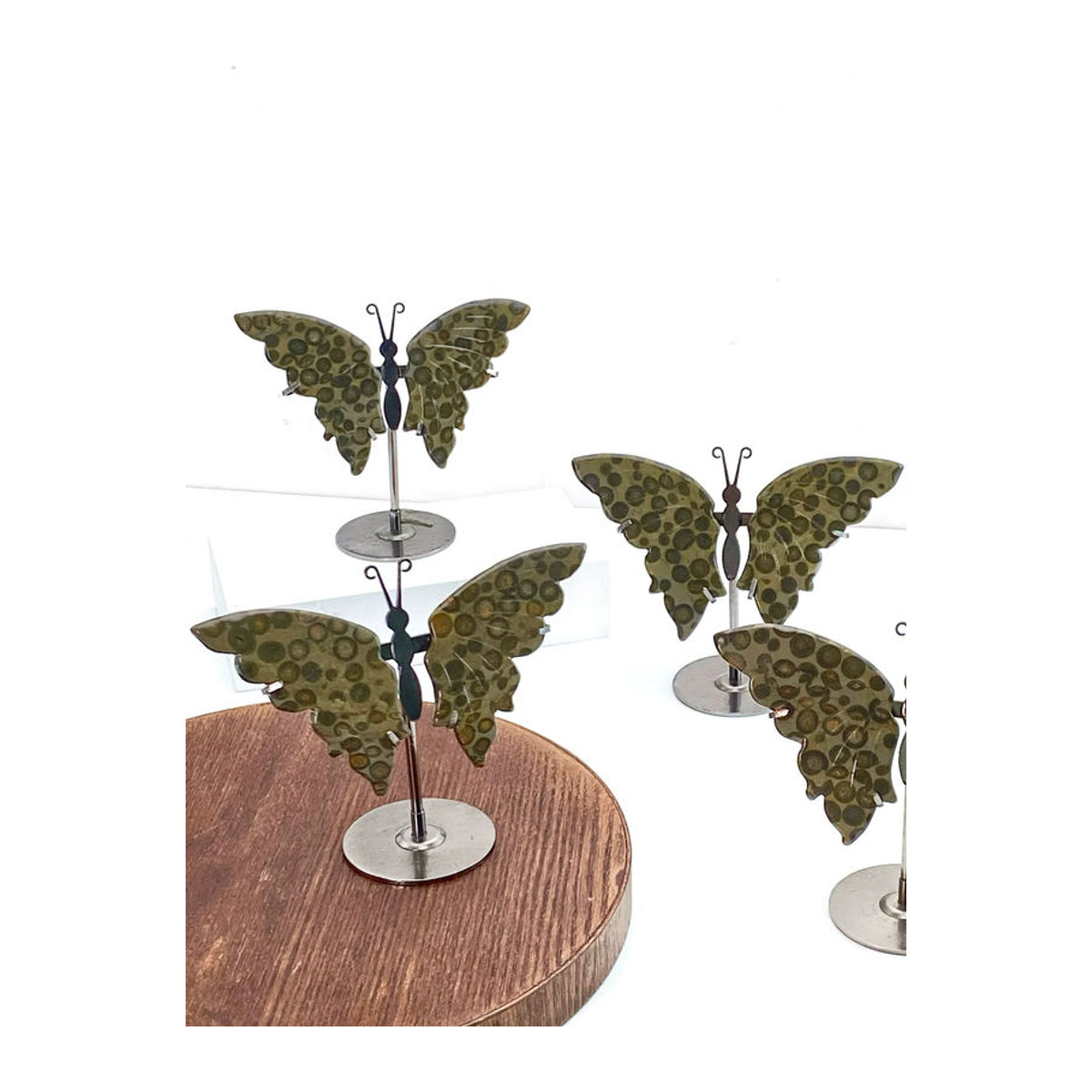 Natürliches Kristall-Schmetterling-Ornament mit Leopard-Print in Braun als Dekoration für Schreibtisch und Büro - Bild 6