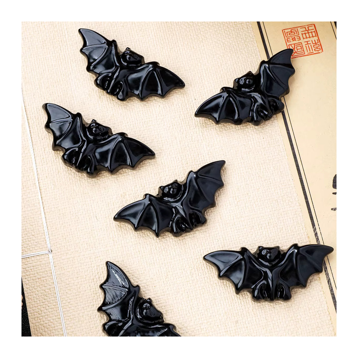 Natürliches Obsidian Kristall Fledermaus Ornament in Schwarz als Deko-Stein für Halloween oder als Geschenk - Bild 4