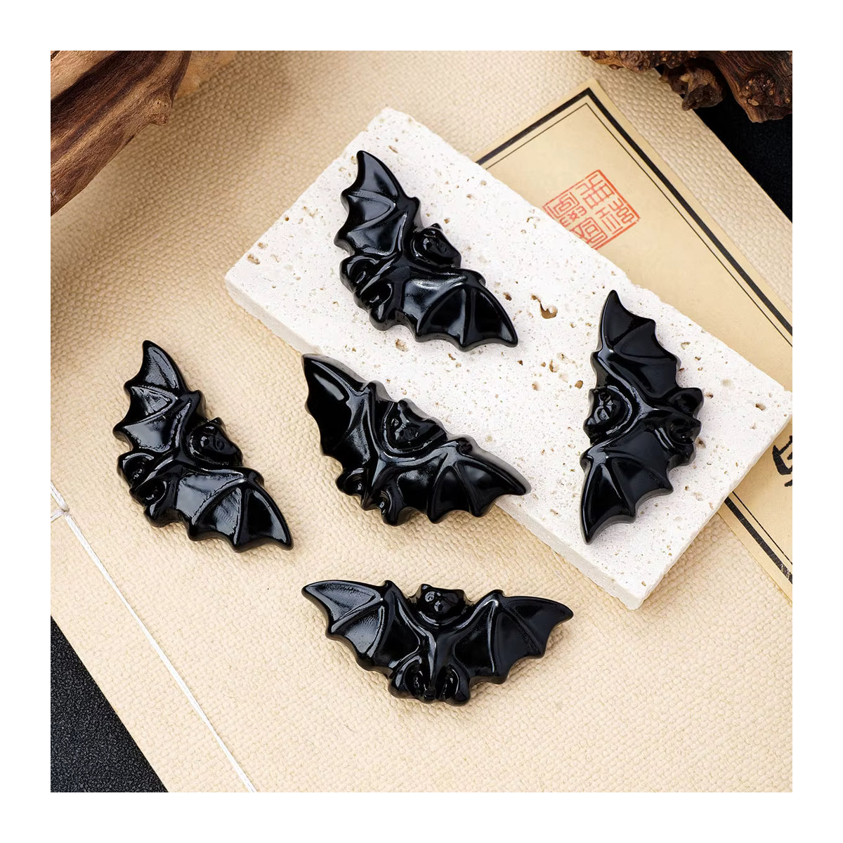 Natürliches Obsidian Kristall Fledermaus Ornament in Schwarz als Deko-Stein für Halloween oder als Geschenk - Bild 5